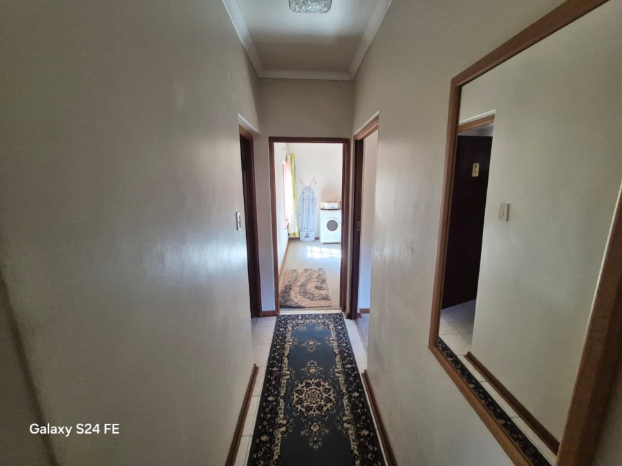 4 Bedroom Property for Sale in Safari Gardens North West